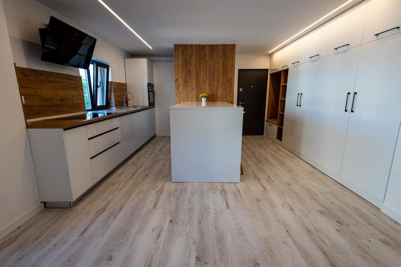 Modern Premium 1 * Targoviste