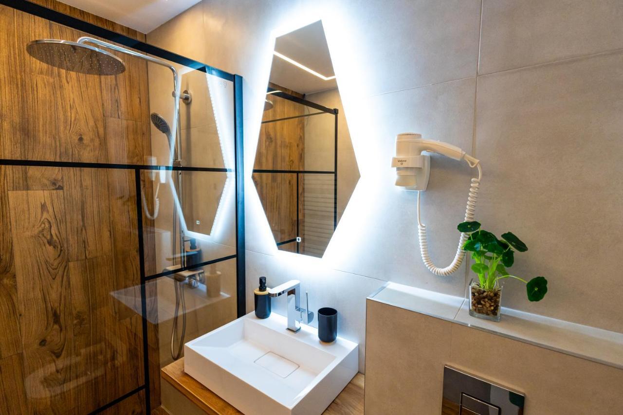 Modern Premium 1 * Targoviste